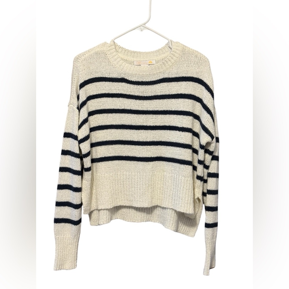 C&C California Women's Cropped Navy And White Sweater Size Small